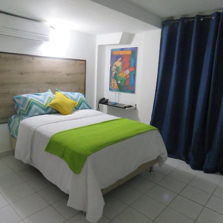Serenade Lodging Rooms Panama City Luaran gambar