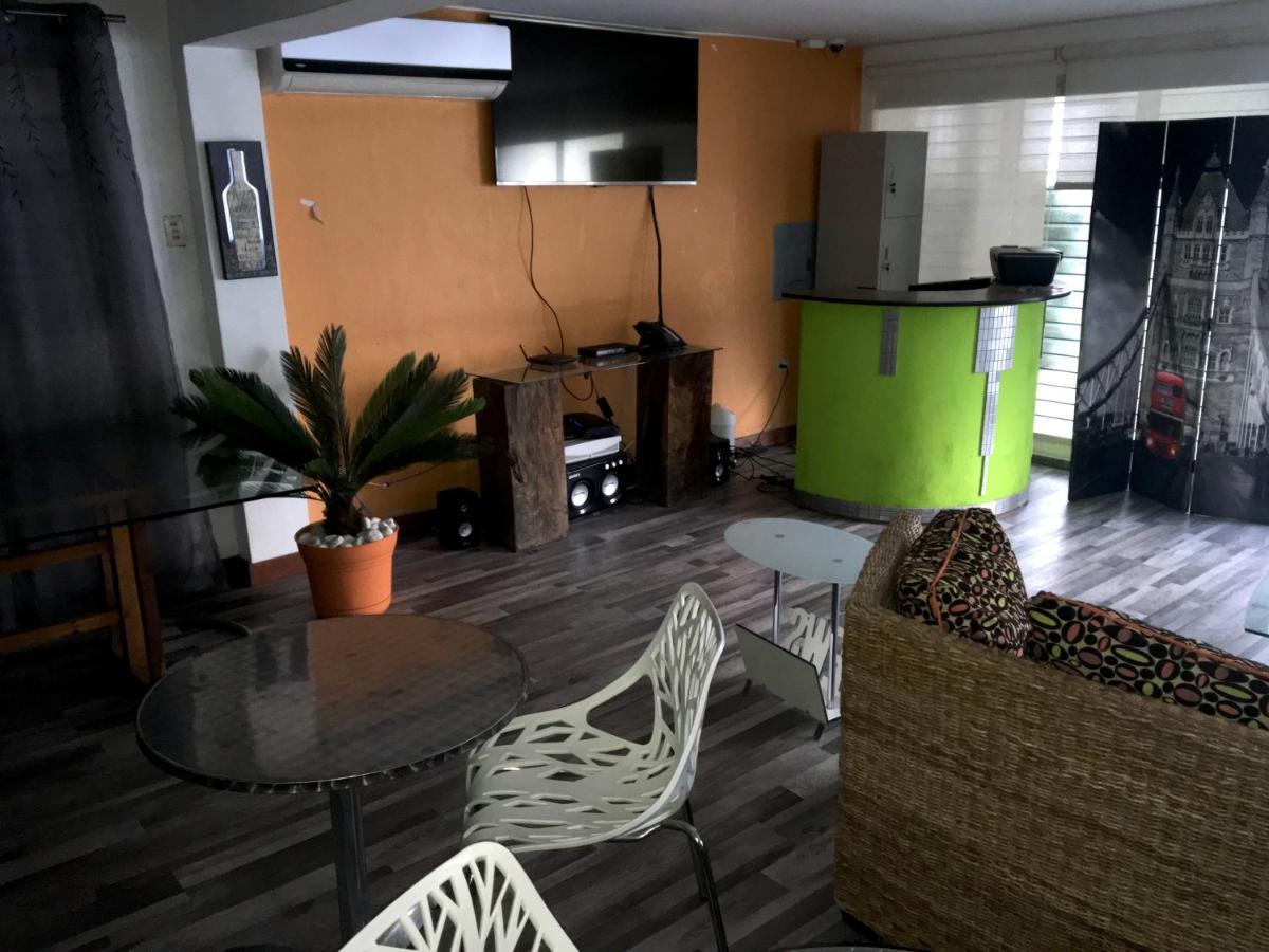 Serenade Lodging Rooms Panama City Luaran gambar